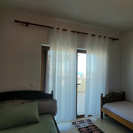 Apartment Viol Sarande